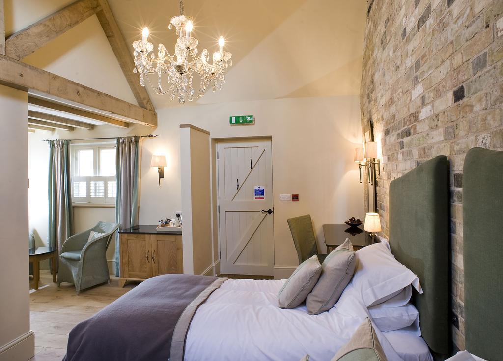 The Fox By Greene King Inns Bury St. Edmunds Extérieur photo